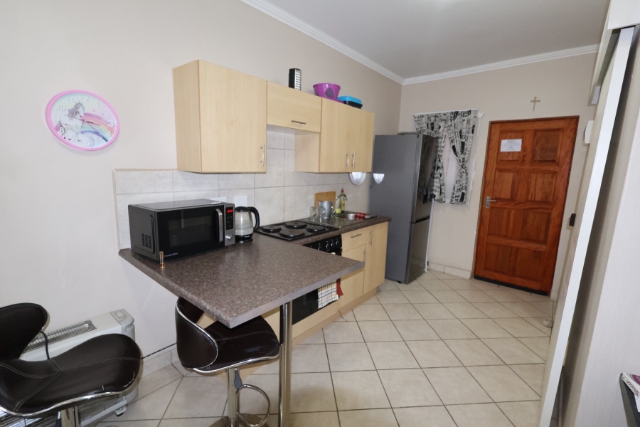 1 Bedroom Property for Sale in Vredenhof Sh Free State